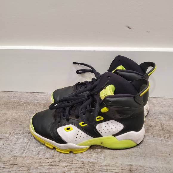 EUC Nike Air Jordan 6-17-23 GS Black Volt Basketball Sneakers Size 4½ Youth - Picture 4 of 8